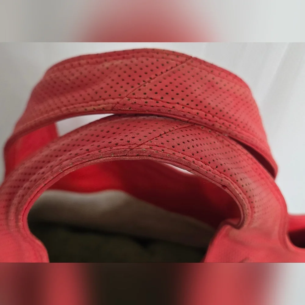 GUC Bottega Veneta Red Intrecciato Top Handle Bag - Picture 5 of 16